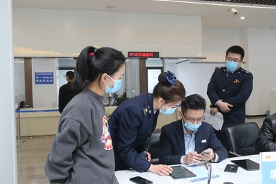 梁山縣“稅揚紅帆”活動 稅費知識宣講與體驗服務新篇章